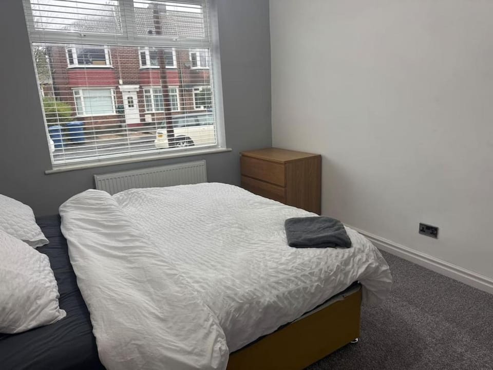 Spacious 2 bedroom flat in Newcastle, Free parking Apartment in Newcastle upon Tyne