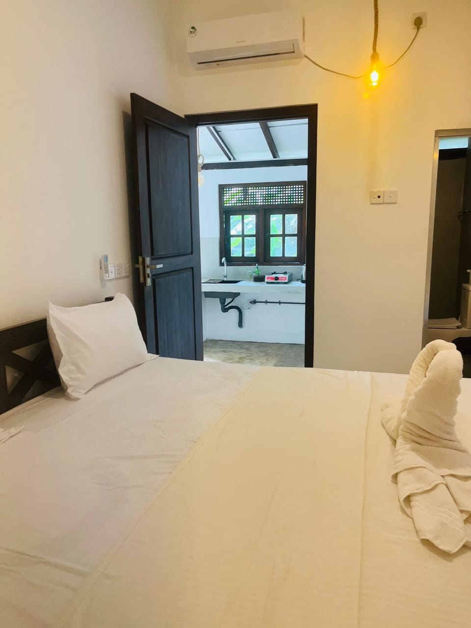 room one Vacation rental in Ahangama