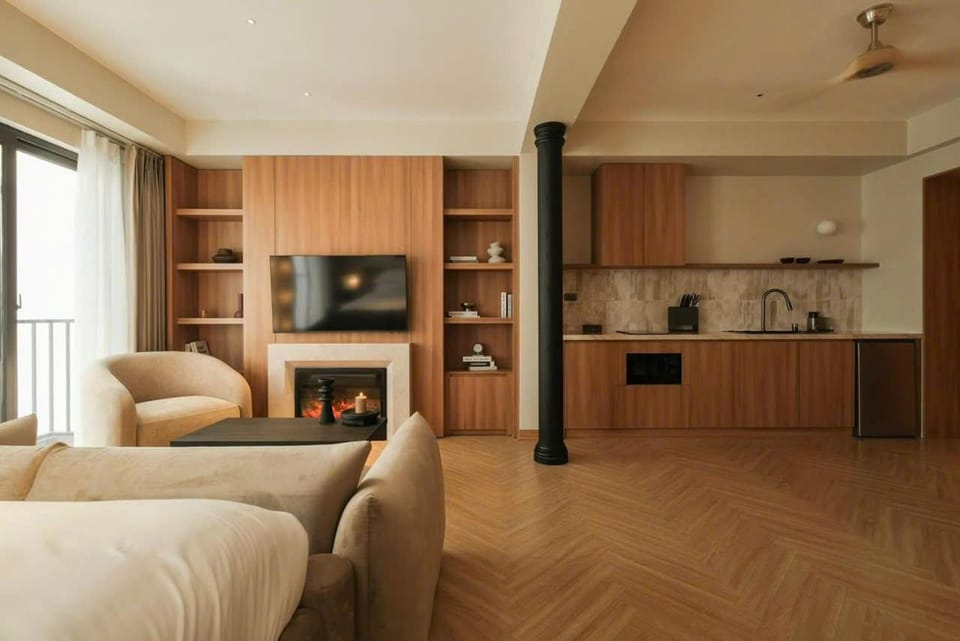 TV and multimedia, Kitchen or kitchenette, Living room, Seating area, minibar, stove
