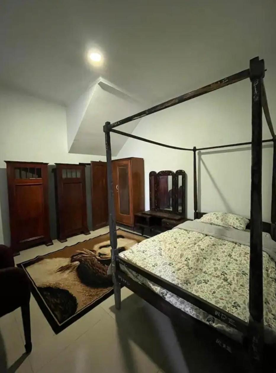 Villa Murah Joglo Sariwangi Villa in Parongpong