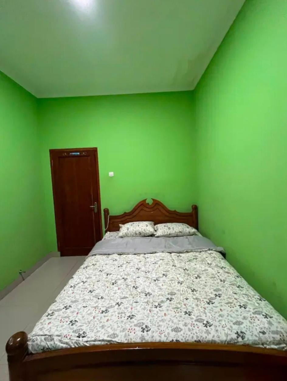 Villa Murah Joglo Sariwangi Villa in Parongpong