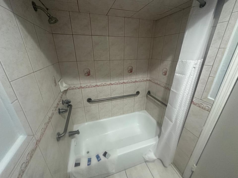 Heritage Inn Hotel in Pomona