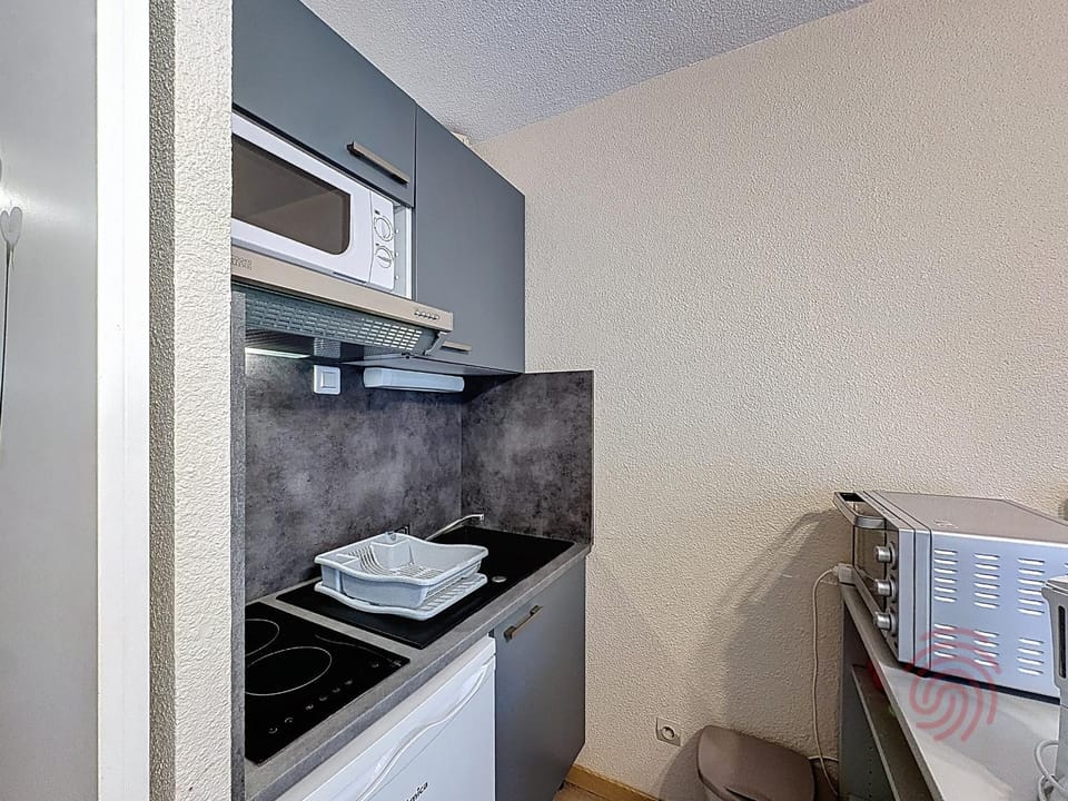 Studio Lamalou-les-Bains proche centre-ville avec Wifi - FR-1-451-223 Apartment in Occitanie
