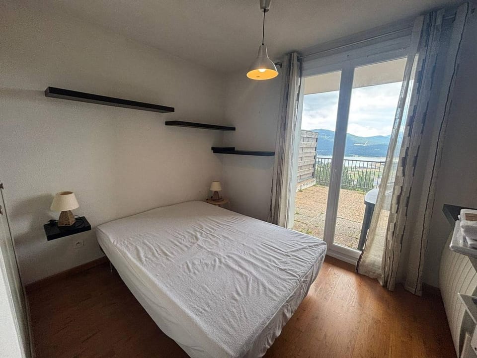 Appartement confortable avec terrasse au rez-de-chaussée - FR-1-593-142 Apartment in Catalonia