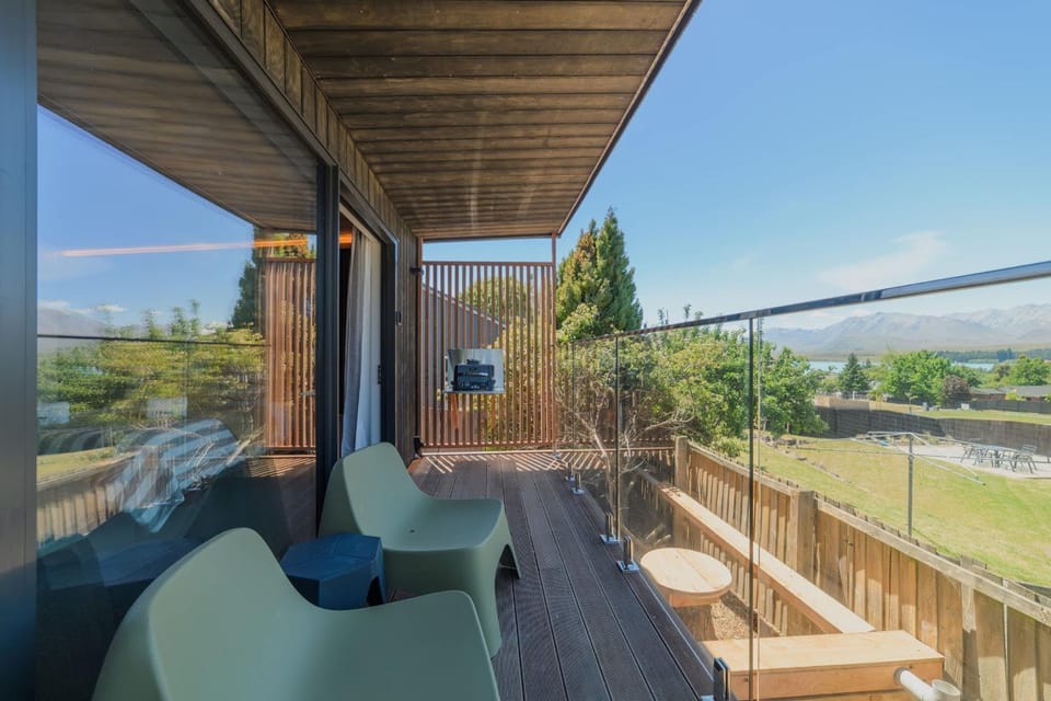 Lake Serenity by Ohana- Lake & Church Views Studio House in Lake Tekapo