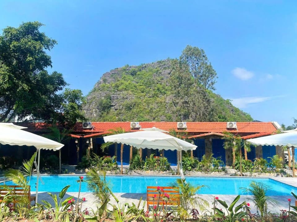 Trang An River Sunshine Bungalow Nature lodge in Vietnam