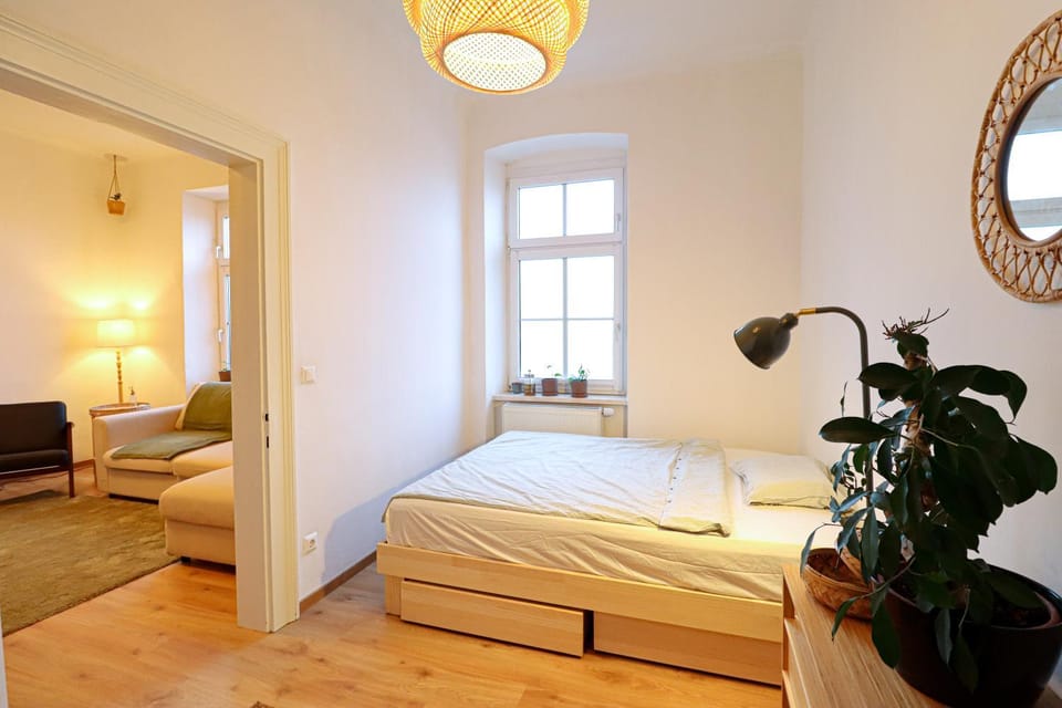 Bedroom, Mountain view, wardrobe
