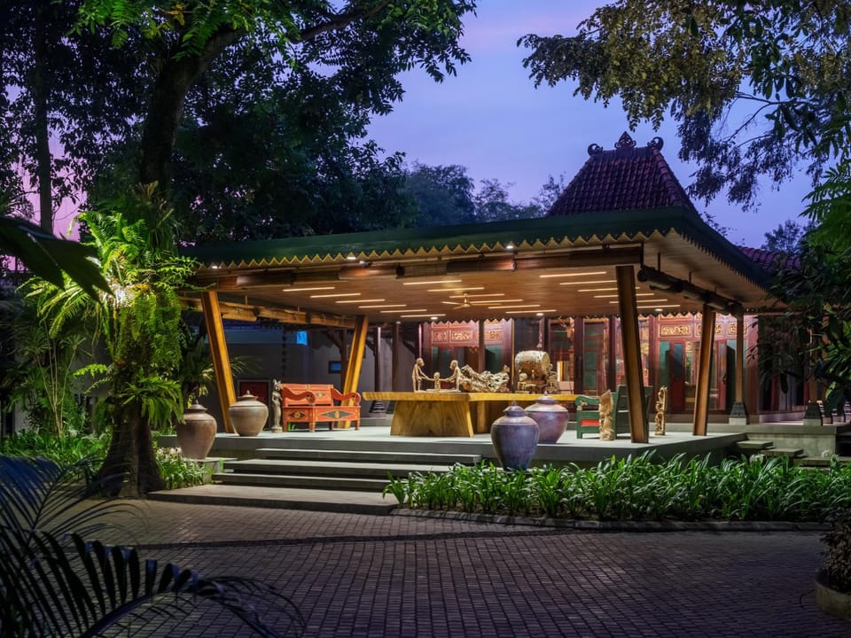 Property building, Night, Lobby or reception