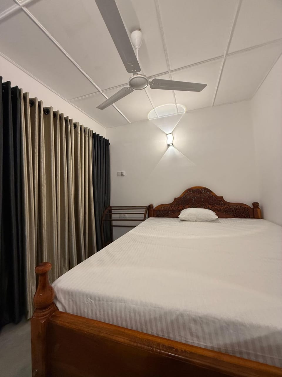 White place Bed and Breakfast in Ahangama