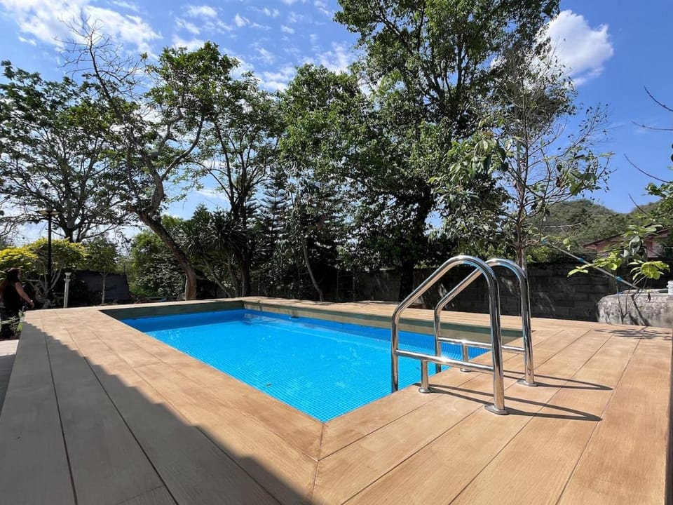 Swimming pool, Swimming pool
