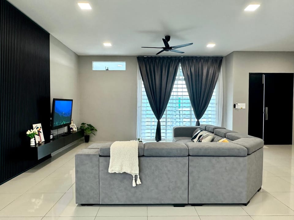 4BR Cozy Villa for 16 Pax Quiet Area & Spacious House in Penang