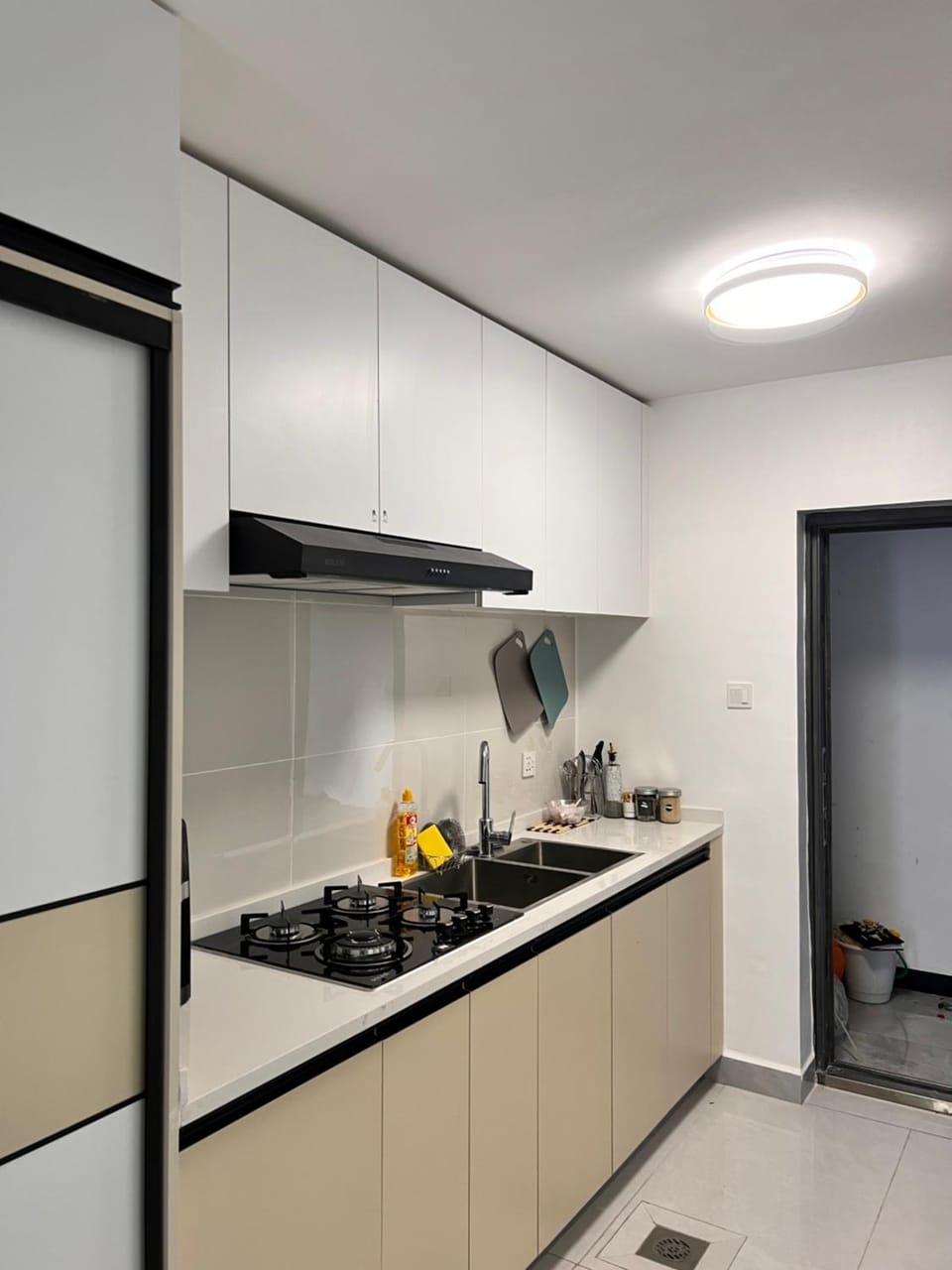 Kitchen or kitchenette, stove