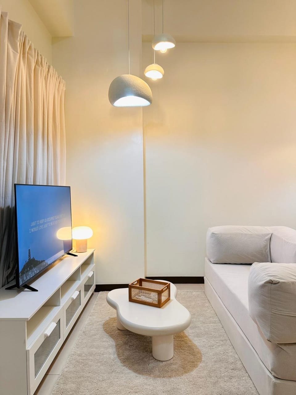 Cloud Cinema by Kozy Mood near BGC Apartment in Pasig