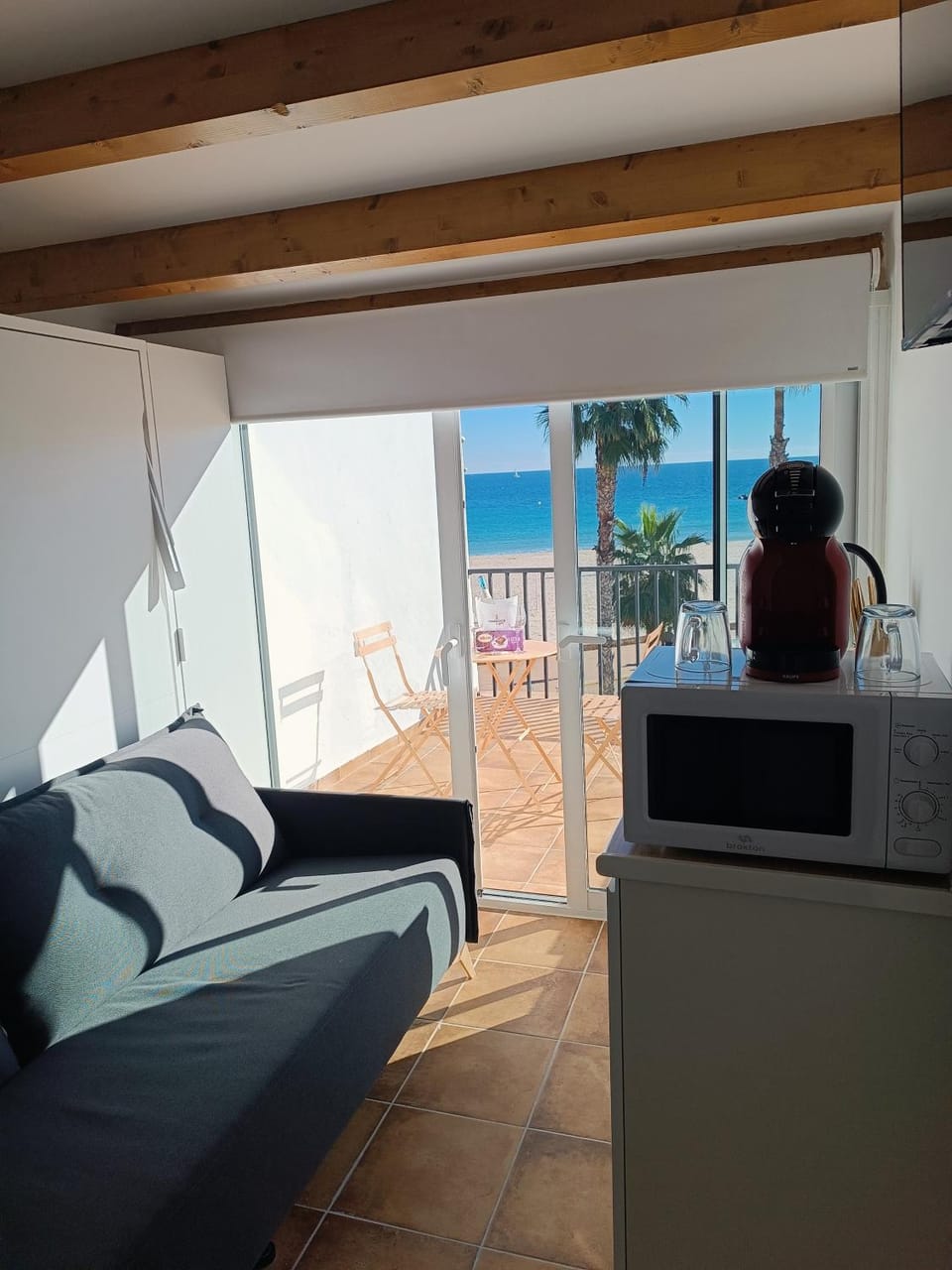 Kitchen or kitchenette, Living room, Sea view