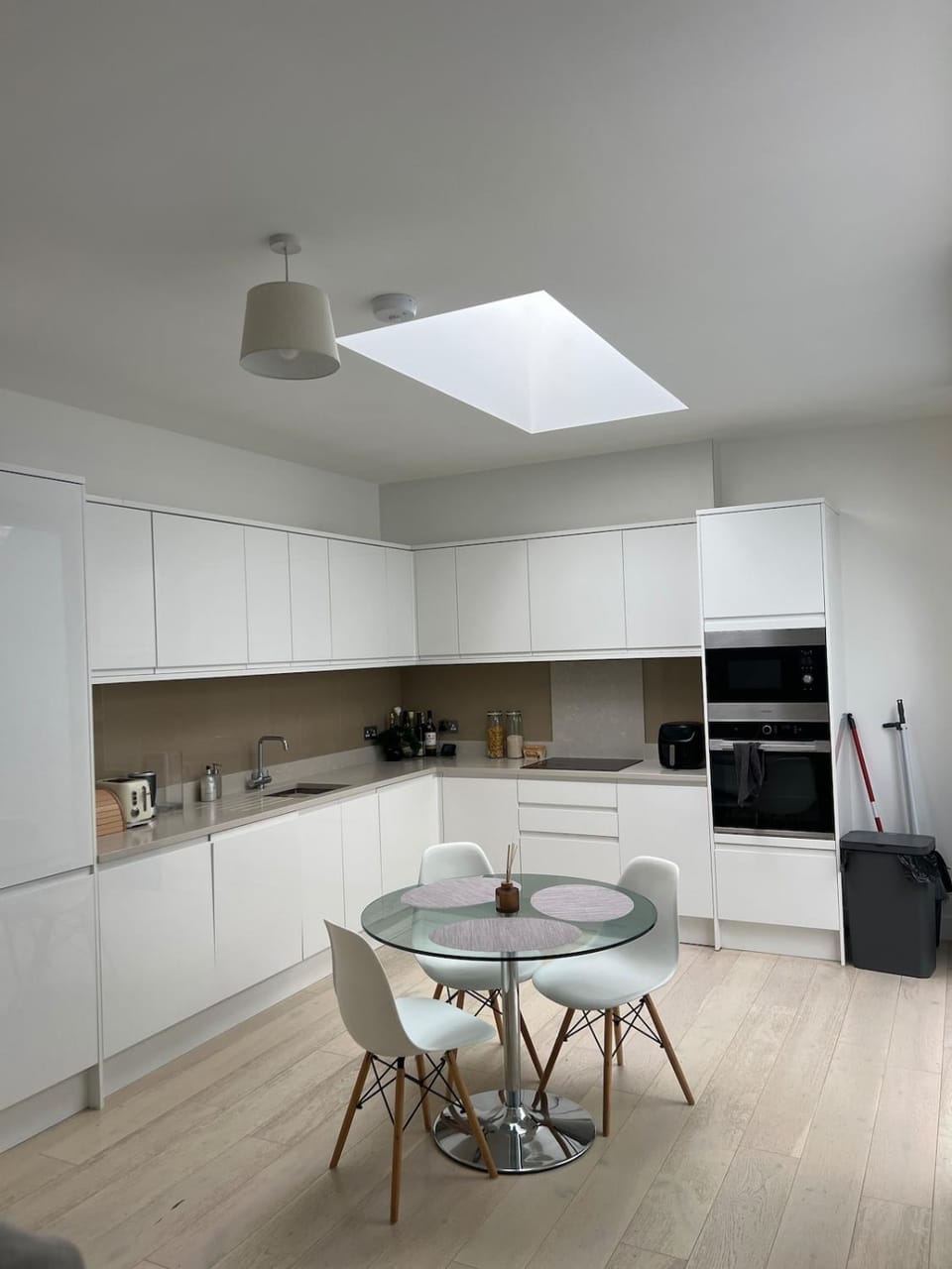 Modern 1-Bed Apartment in a Quiet Gated Community Apartment in Beckenham