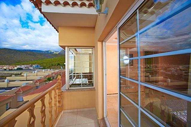 A luxury Townhouse! House in Costa Adeje