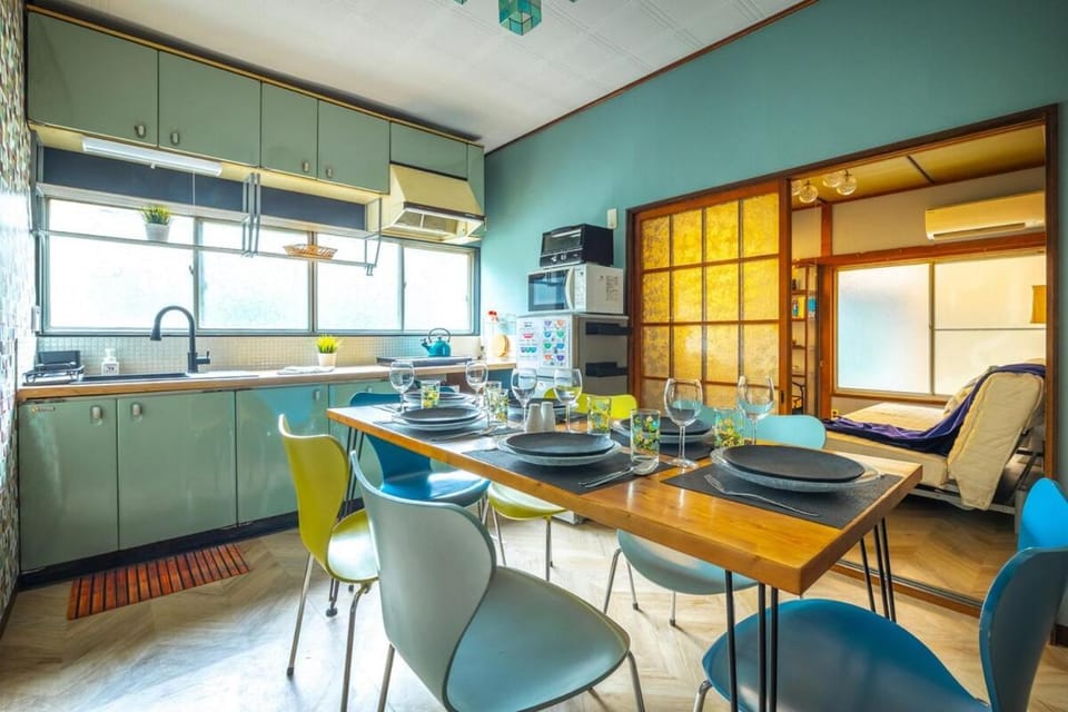 Showa House Spacious Retro Stay near Haneda Apartment in Yokohama