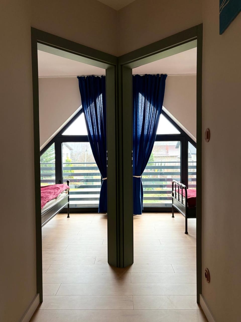 Property building, Photo of the whole room