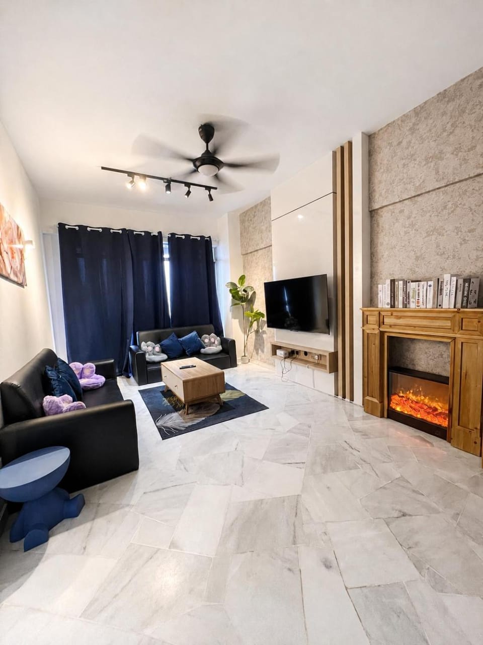 Communal lounge/ TV room, TV and multimedia, Living room, Seating area, Evening entertainment, fireplace