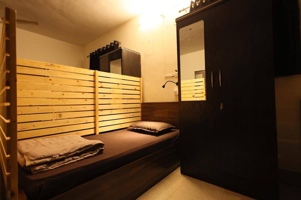 Rostel by Elephant House - Designed for working professionals A premium bungalow with limited 3 & 5 shared curated privacy pods Hostel in Pune