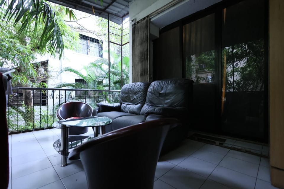 Rostel by Elephant House - Designed for working professionals A premium bungalow with limited 3 & 5 shared curated privacy pods Hostel in Pune