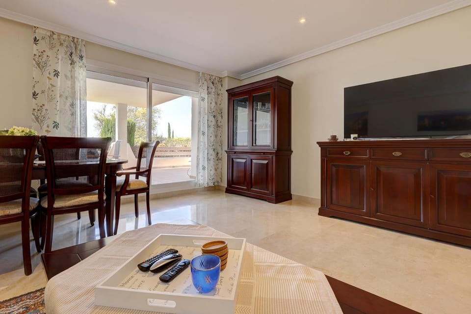 TV and multimedia, Living room, Other, Dining area