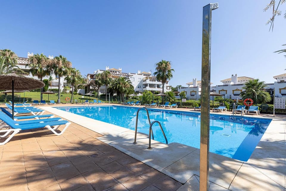 Solarium, Area and facilities, Swimming pool, Swimming pool, sunbed