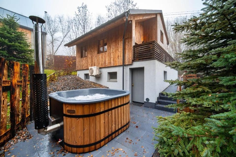 Property building, Hot Tub