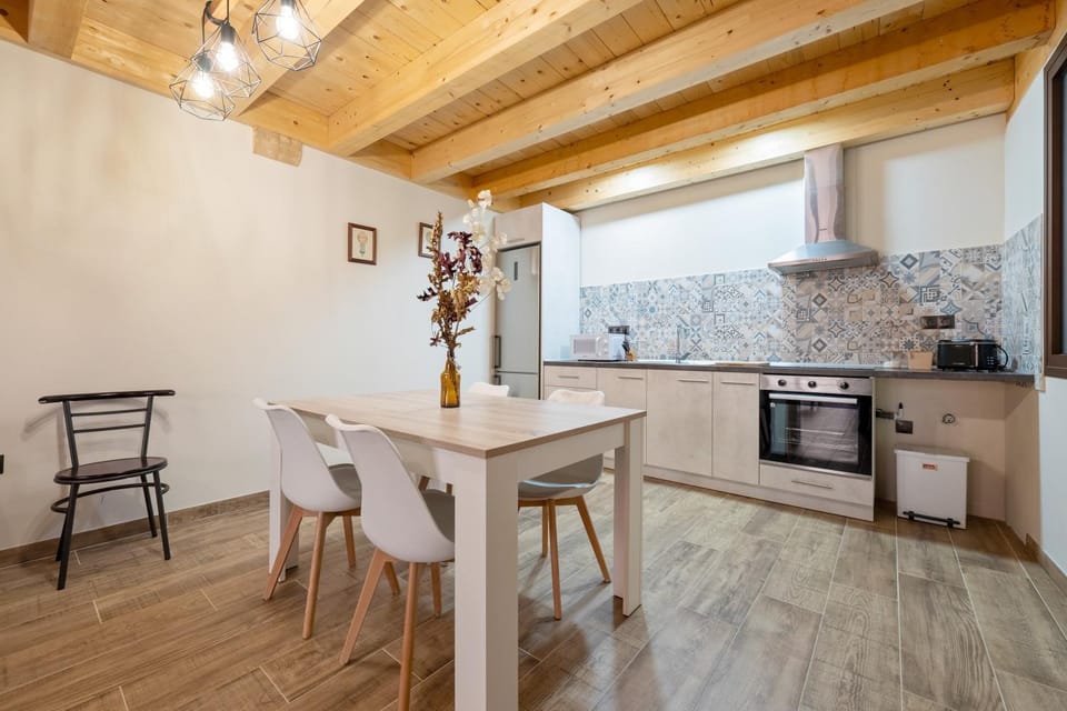 Property building, Kitchen or kitchenette, Living room