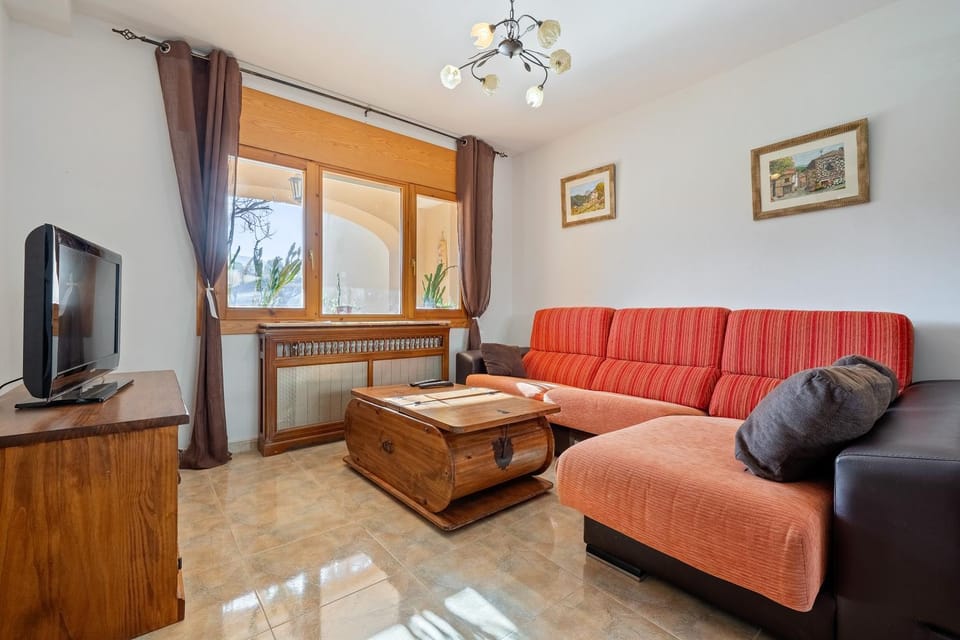 Property building, Living room