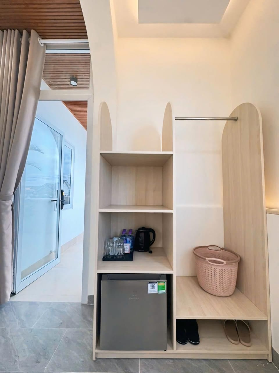 minibar, wardrobe