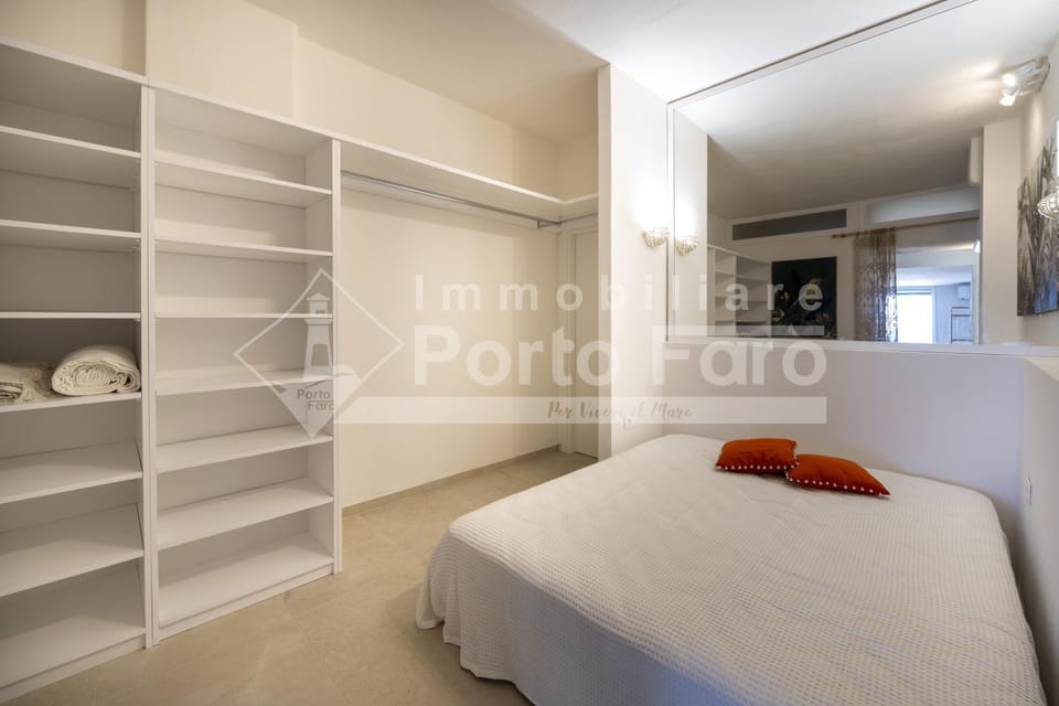 LOFT Pied Dans L'eau Apartment in Palau