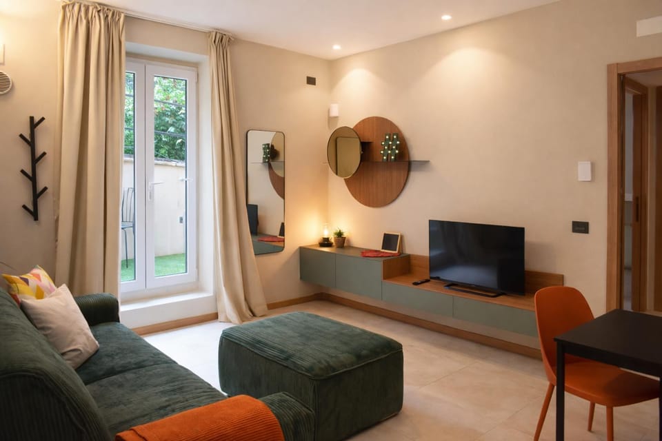 Ampio trilocale 5 posti letto, 2 bagni - M4 Dateo Apartment in Milan