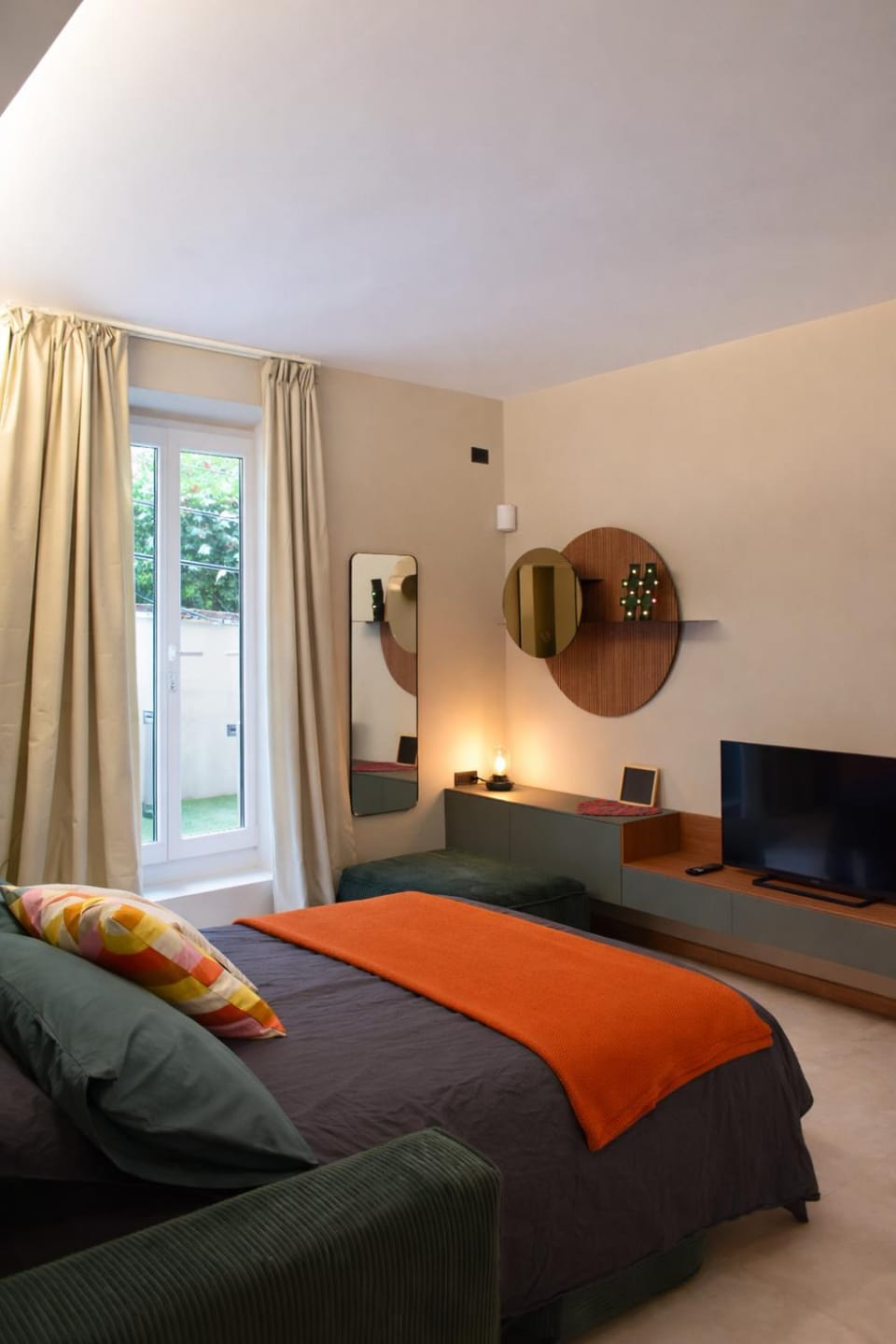 Ampio trilocale 5 posti letto, 2 bagni - M4 Dateo Apartment in Milan