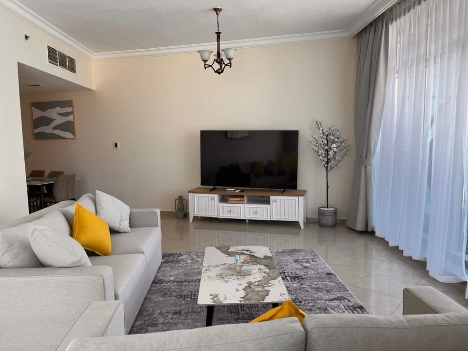 The best tower in Ajman, with incredible Sea view from the 31st floor! Pool, Gym, Sauna, Jacuzzi Apartment in Ajman