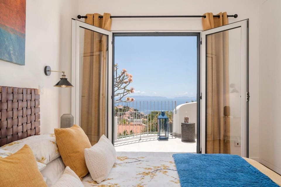GuestReady - Dreamy Caniço Stay Bed and Breakfast in Caniço