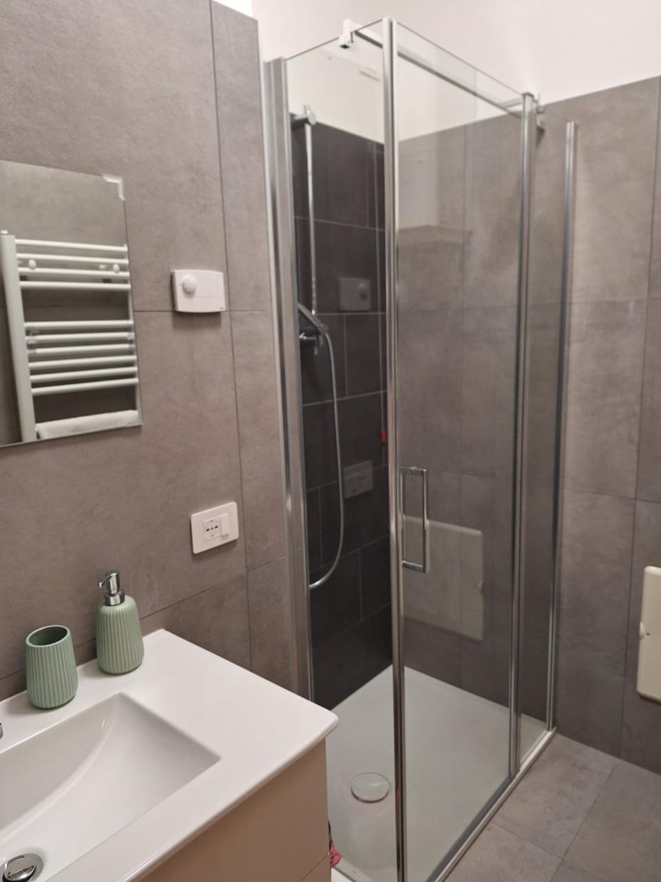 Shower, Bathroom