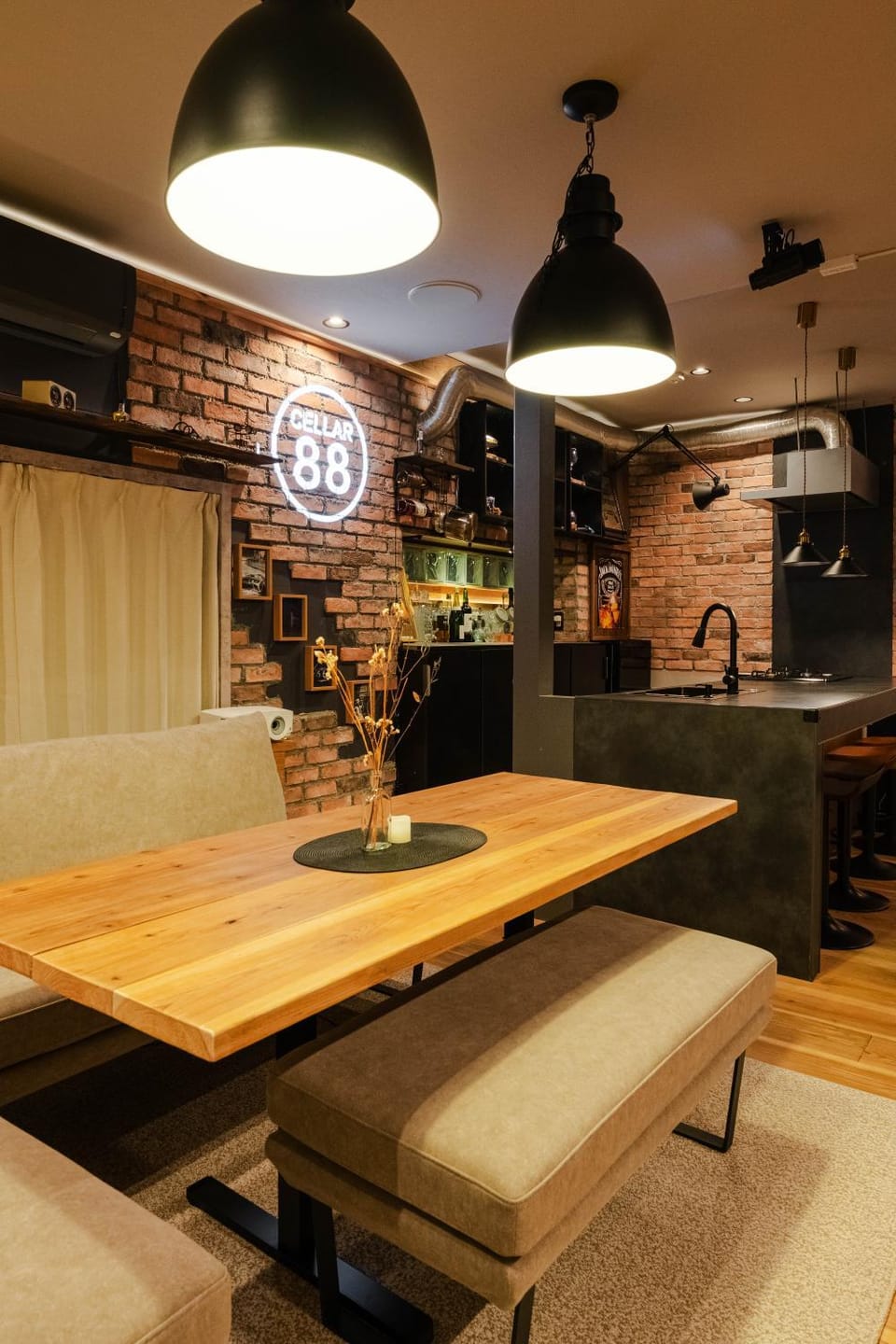 Cellar 88 Villa in Japan