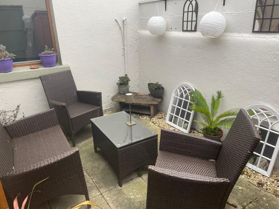 Patio, Seating area, furniture