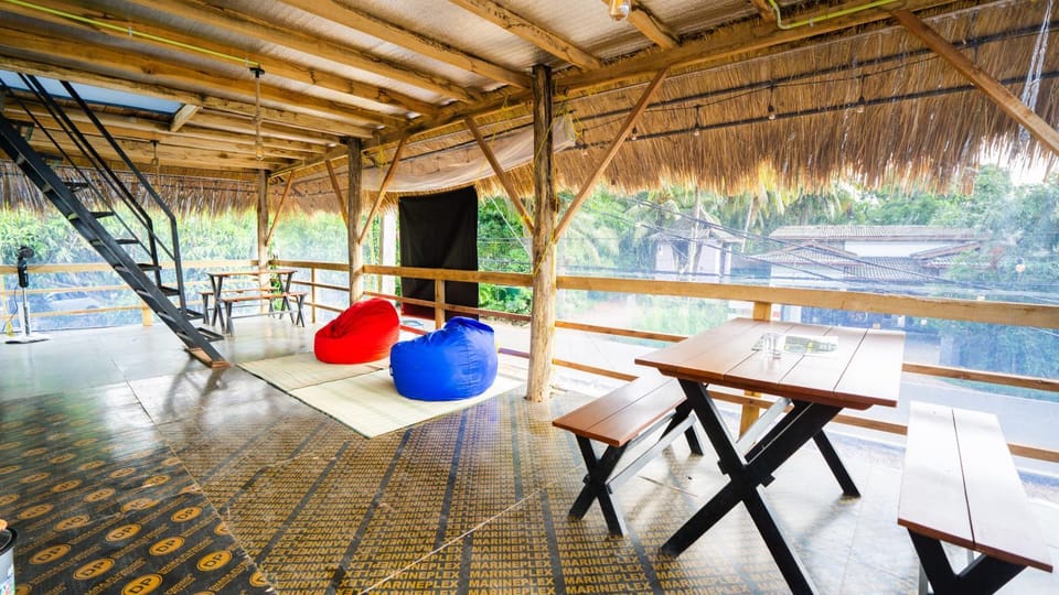 TV and multimedia, Balcony/Terrace, Living room, Seating area, Evening entertainment