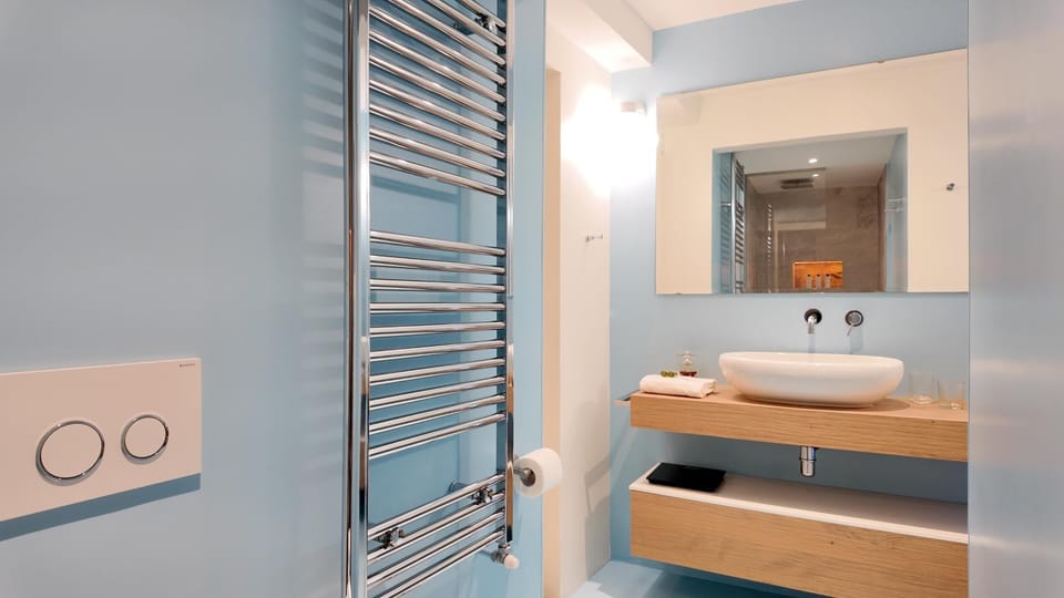 Shower, Bathroom, towels