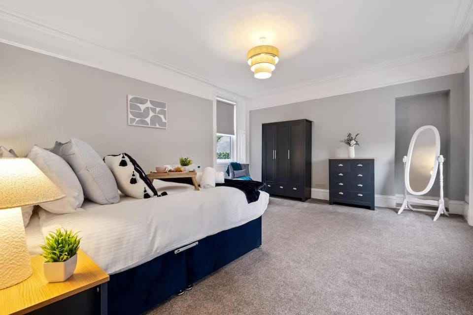 Leo Apartment - 4 Bedroom Flat in Nairn Apartment in Nairn