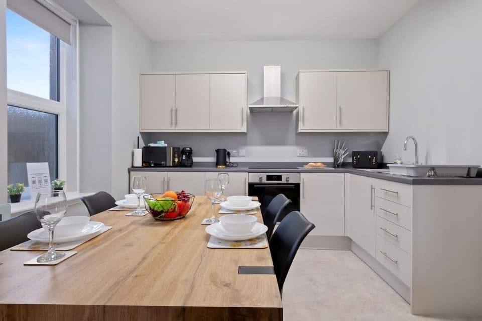 Leo Apartment - 4 Bedroom Flat in Nairn Apartment in Nairn