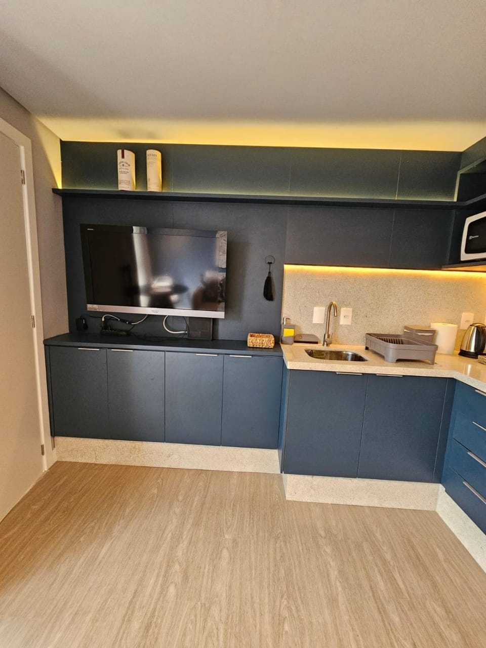 Estúdio Blue - Beach and Home Office Apartment in Florianopolis