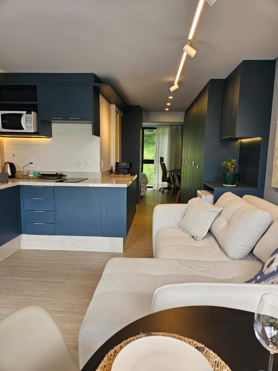 Estúdio Blue - Beach and Home Office Apartment in Florianopolis