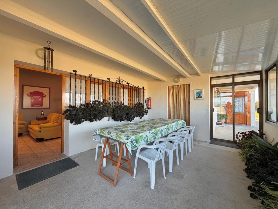 Off site, Balcony/Terrace