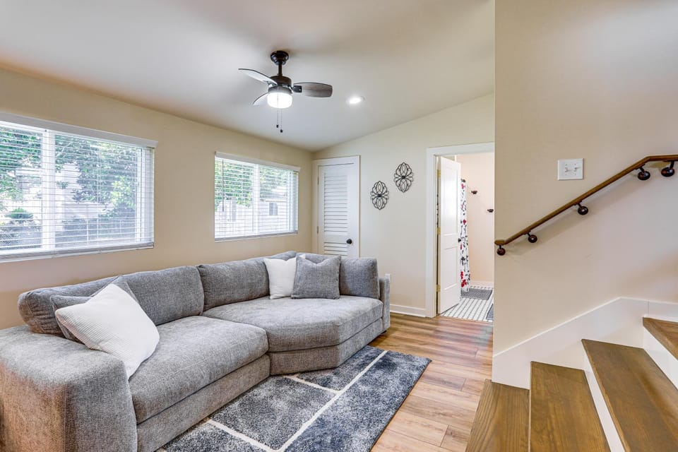 8 Mi to Dtwn New Orleans! Newly Renovated Home House in Metairie