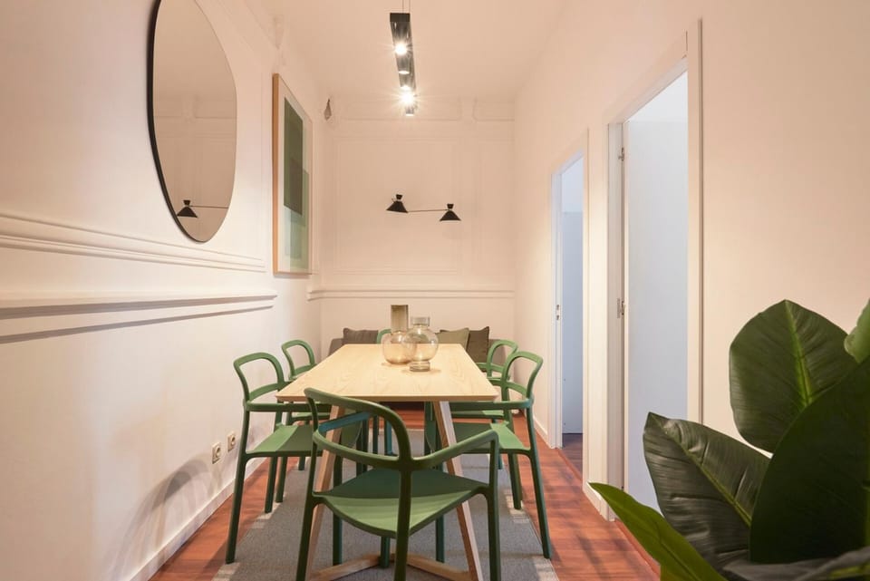 Bright Double Room in a Coliving Apartment Apartment in Lisbon
