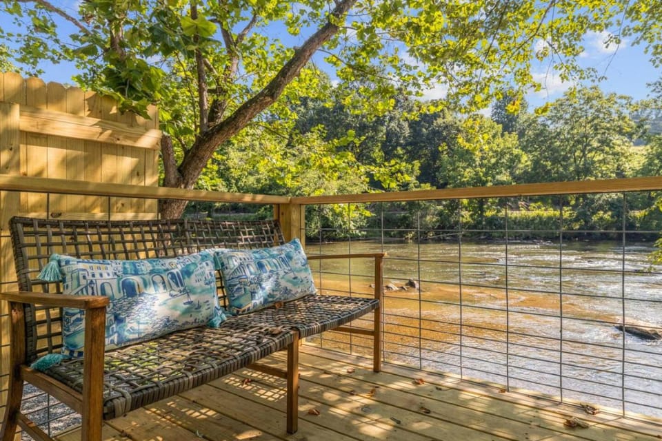 Tuck River Magic - 6 Waterfront Homes, Fish, Hike, and Mountain Views! Apartment in Swain County