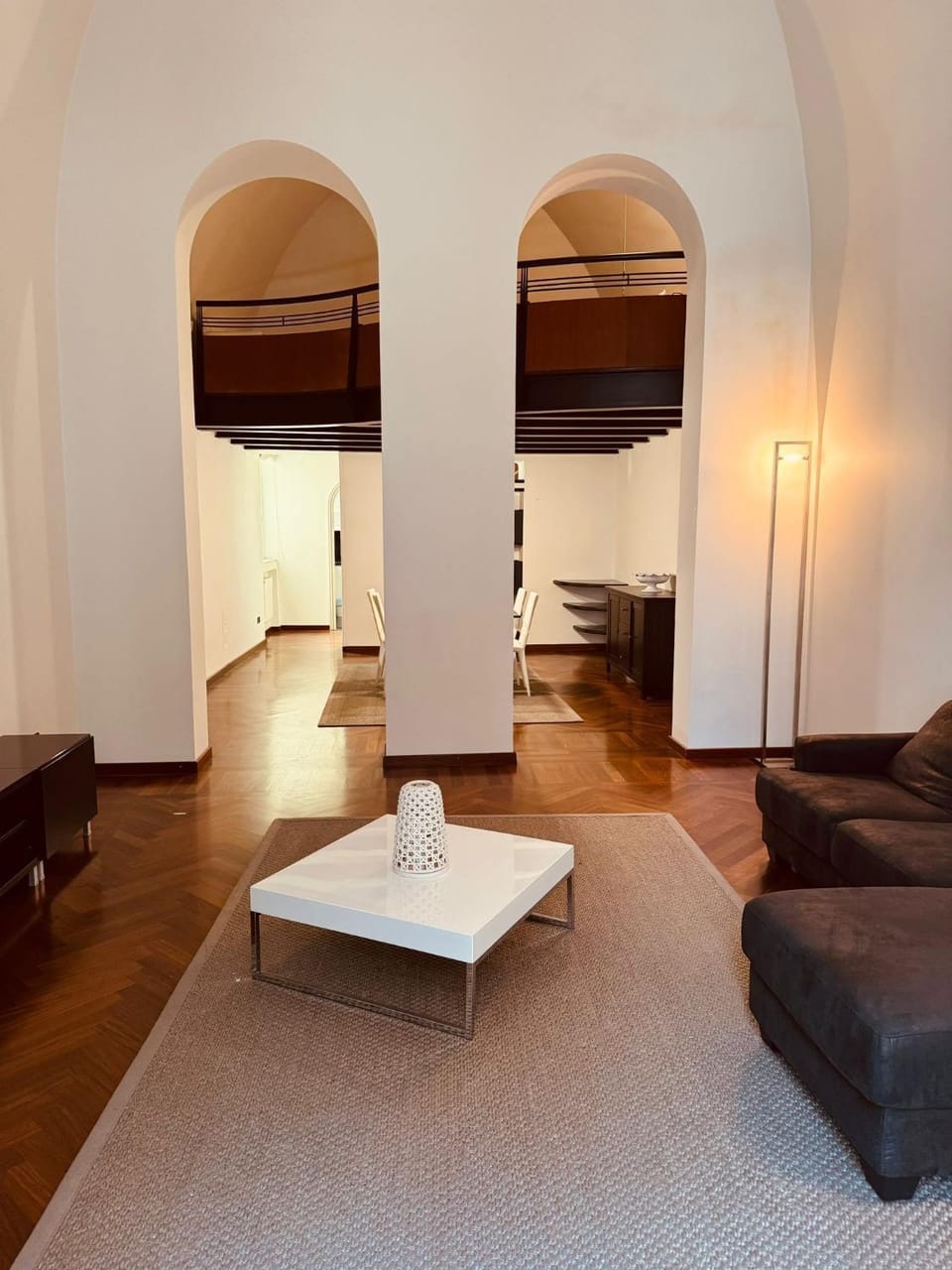 Living room, Photo of the whole room, Seating area
